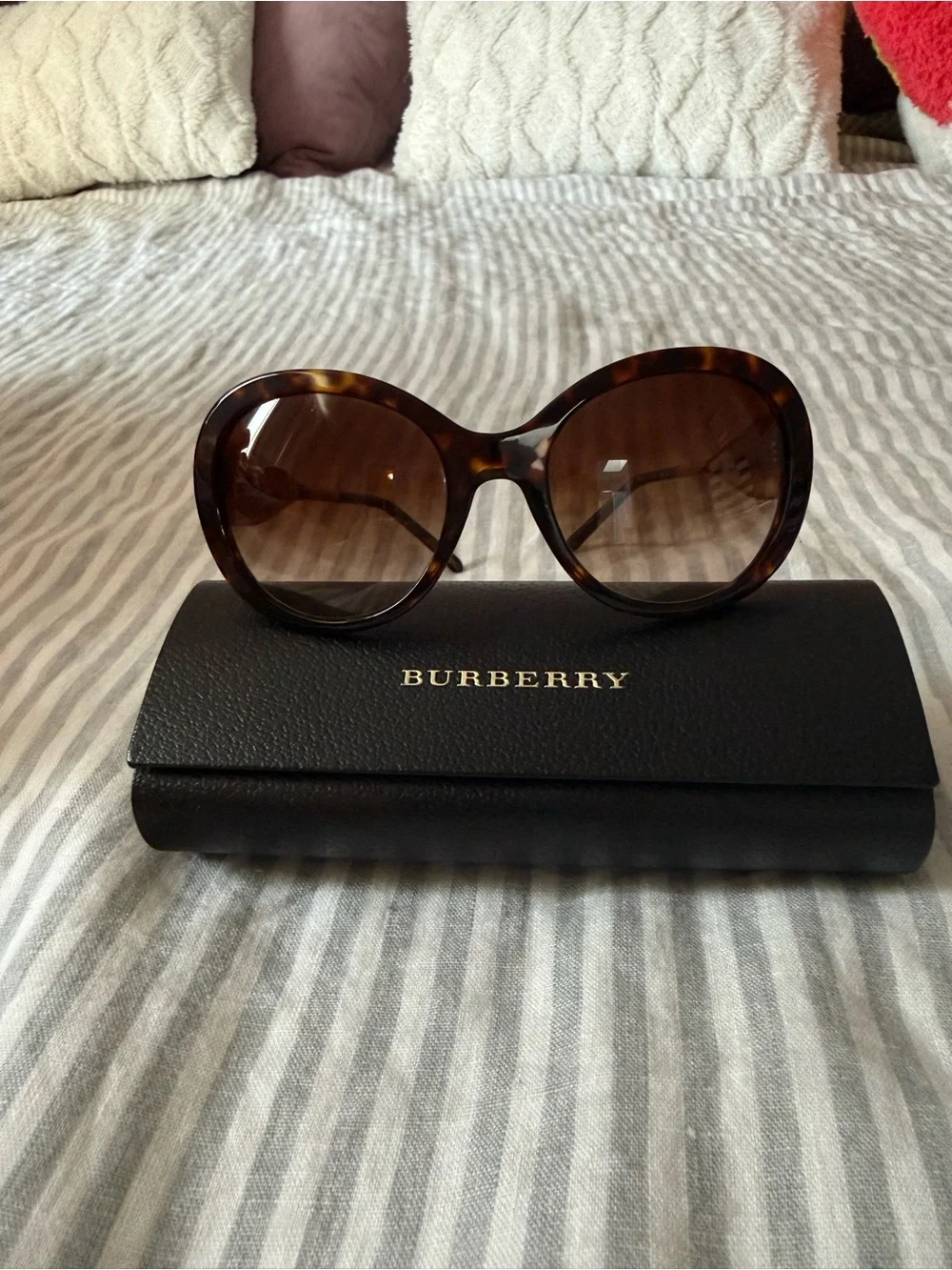 Burberry Tortoiseshell Oversized Sunglasses with Brown Gradient Lenses